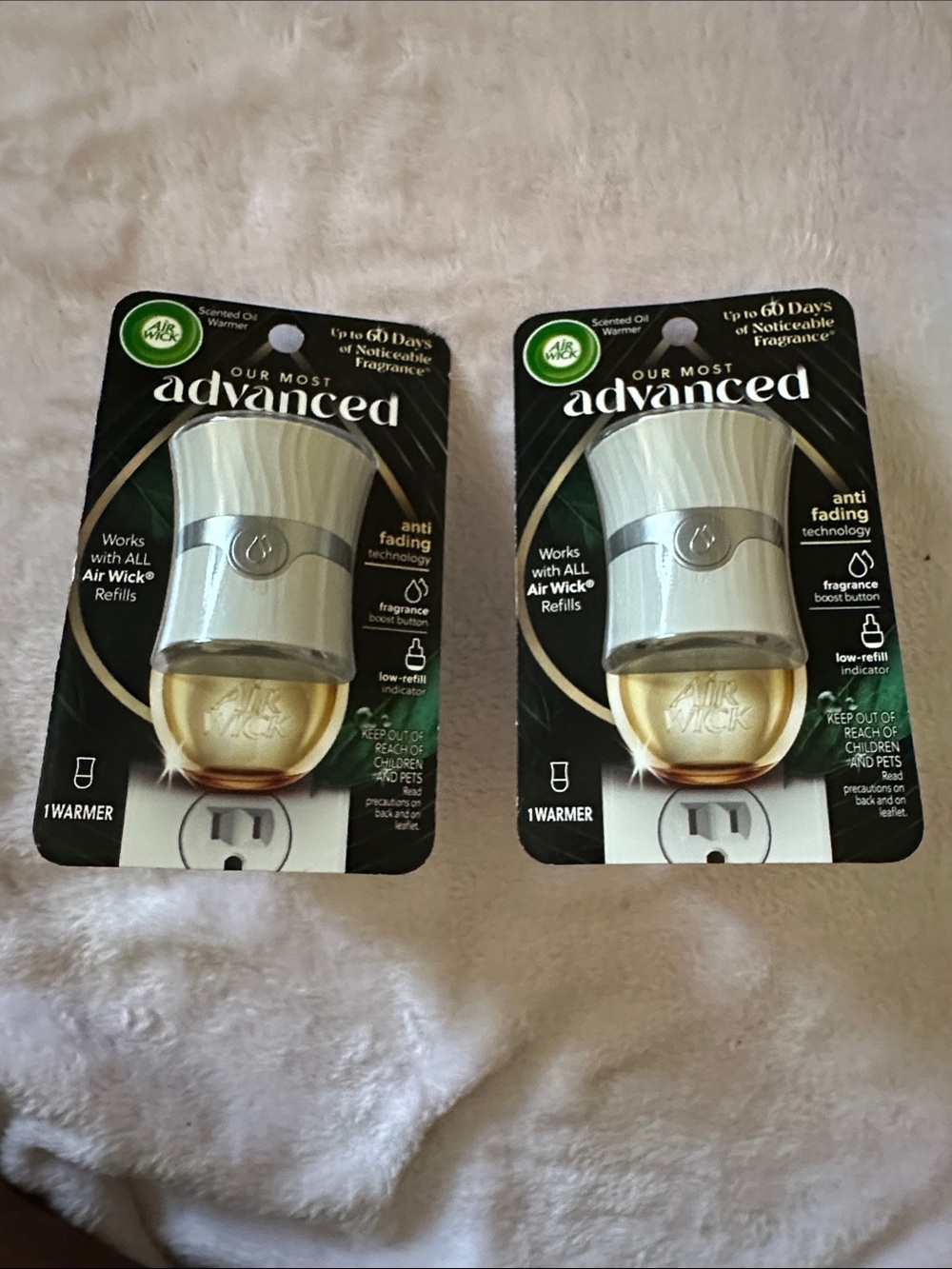 Air Wick Our Most Advanced Plug-In Warmer – Gold and Silver (2-Pack)